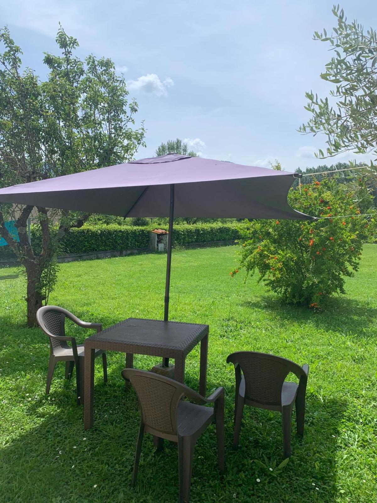 Il Melograno Apartment Лука Екстериор снимка